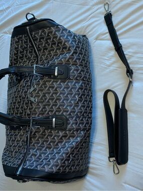 Gourmet Men's Black and Grey Bag